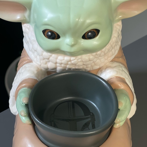 The Child - Scentsy Warmer from the Mandalorian Baby Yoda - Picture 2 of 5